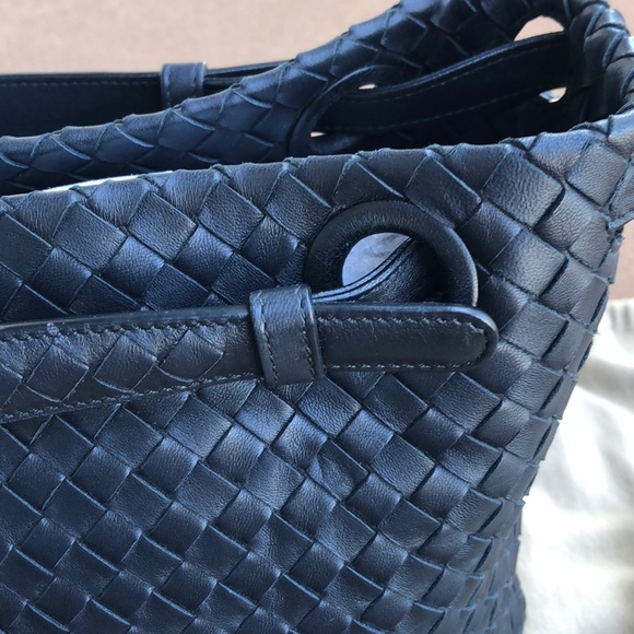 Authentic Bottega Veneta Handbag - Picture 11 of 13